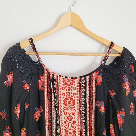 Angie | Boho Cold Shoulder Floral Blouse - S - Picture 6 of 12